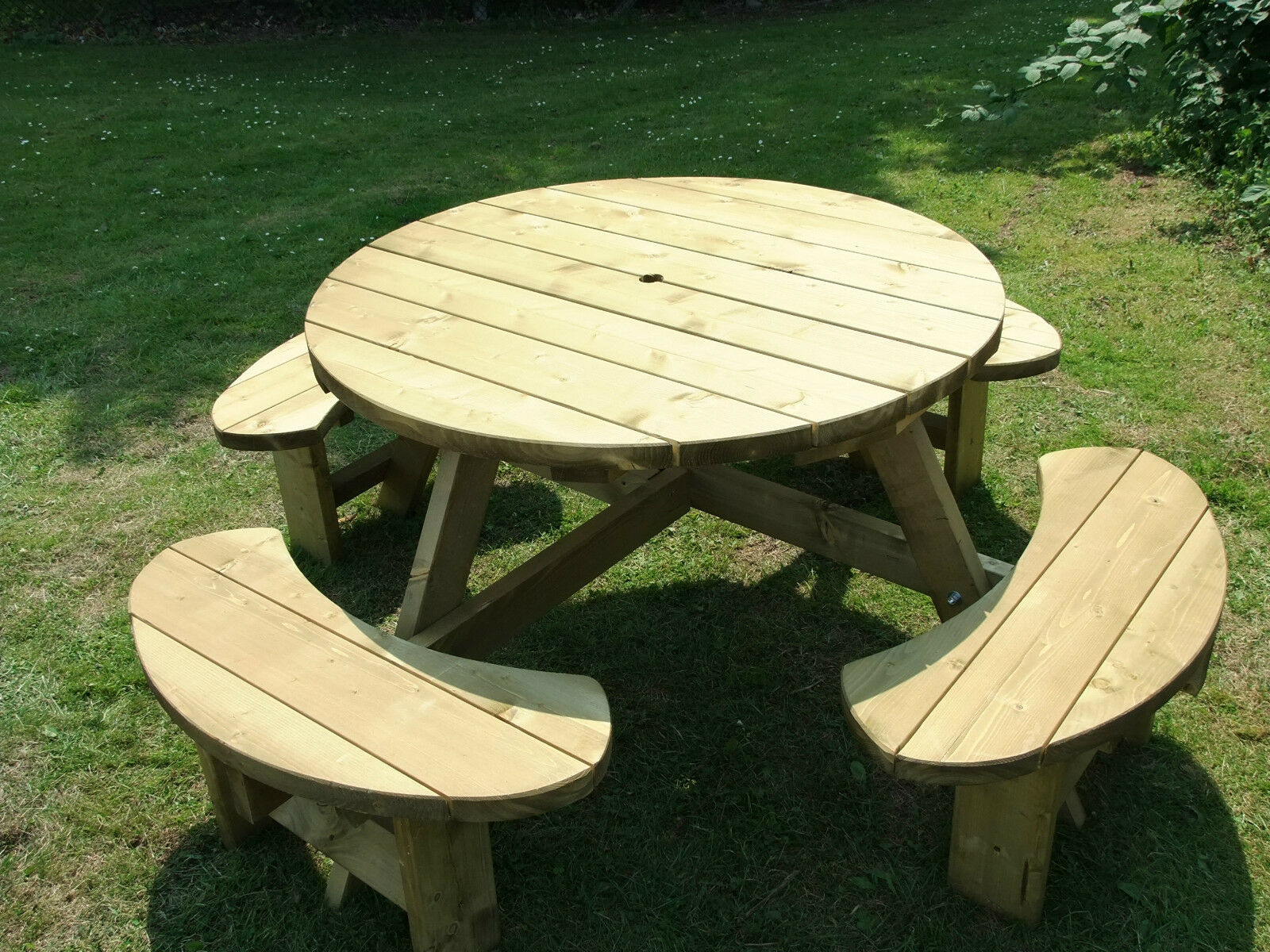 Wooden Round Picnic Tables, 8 Seater perfect for Schools and other outdoor settings
